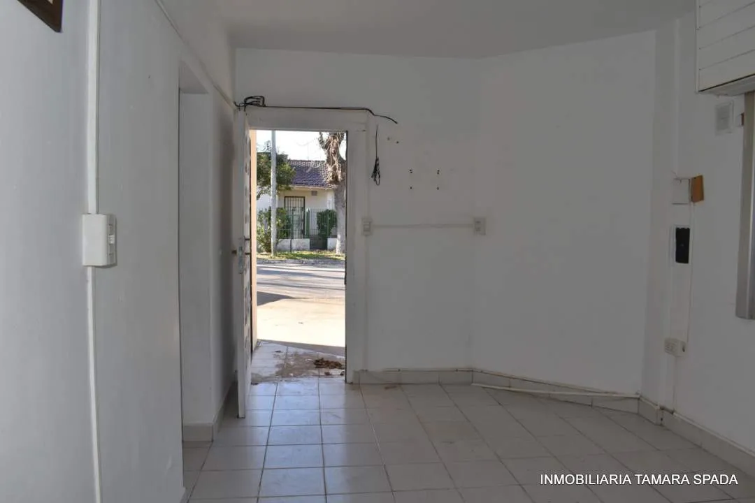 CASA CON QUINCHO Y PARQUE