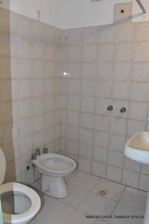 CASA CON QUINCHO Y PARQUE