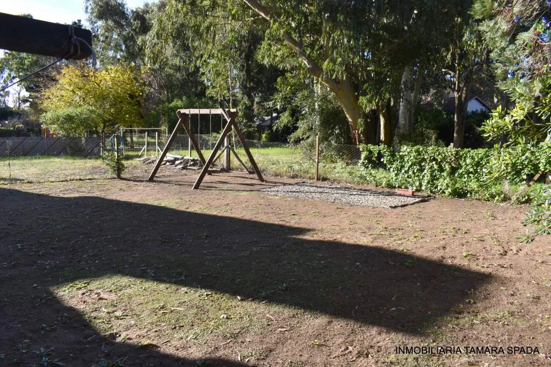 CASA EN SANTA TERESITA SOBRE EL MONTE