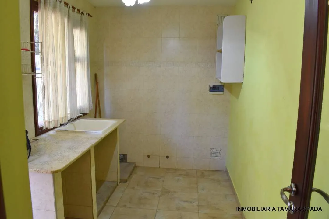 CASA EN SANTA TERESITA SOBRE EL MONTE