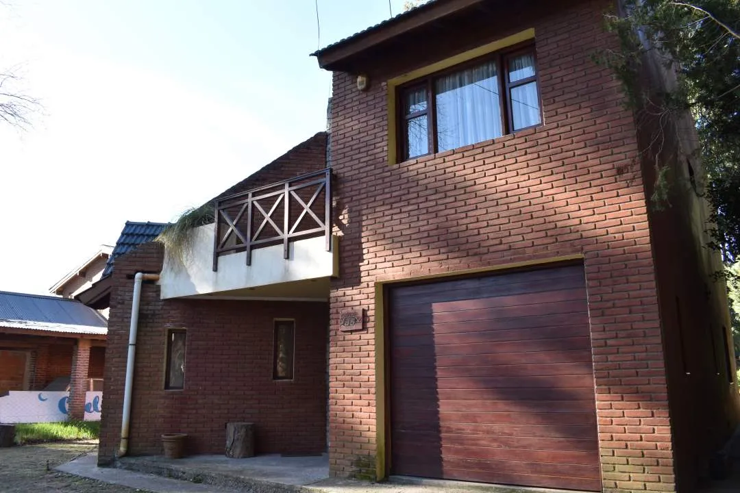 CASA EN SANTA TERESITA SOBRE EL MONTE