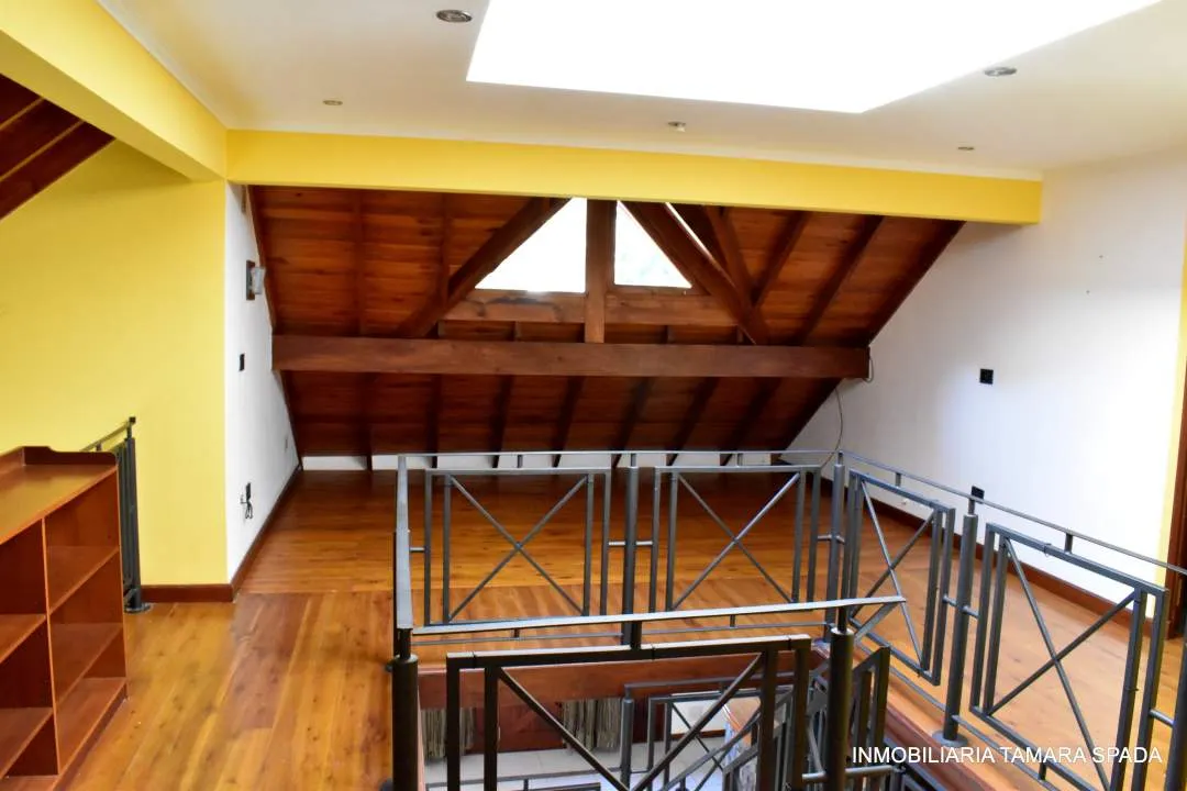 CASA EN SANTA TERESITA SOBRE EL MONTE