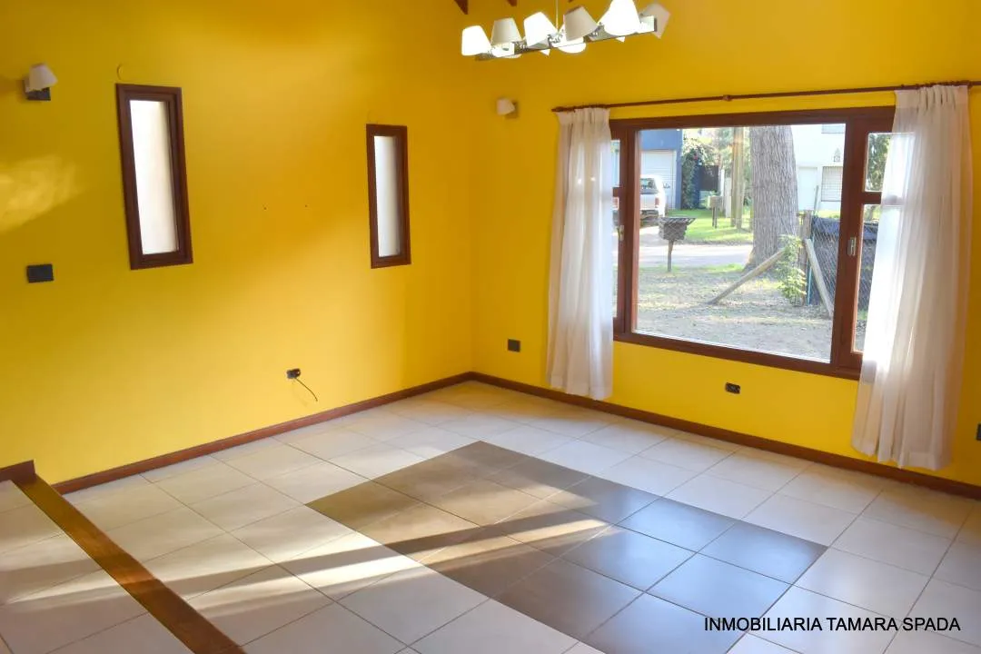 CASA EN SANTA TERESITA SOBRE EL MONTE