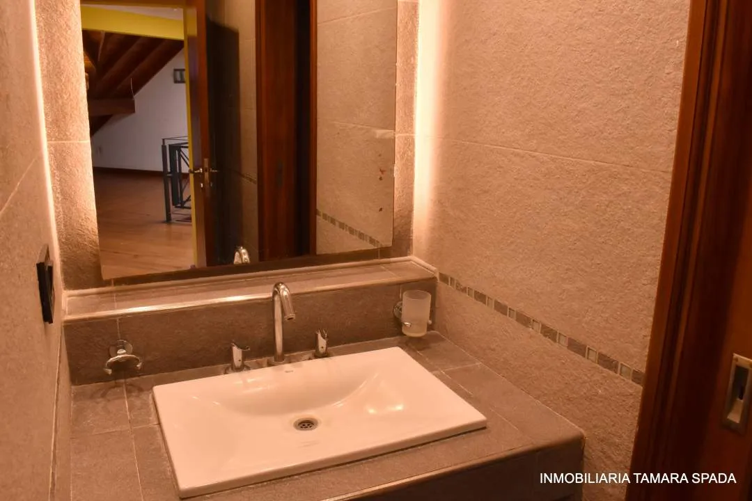 CASA EN SANTA TERESITA SOBRE EL MONTE