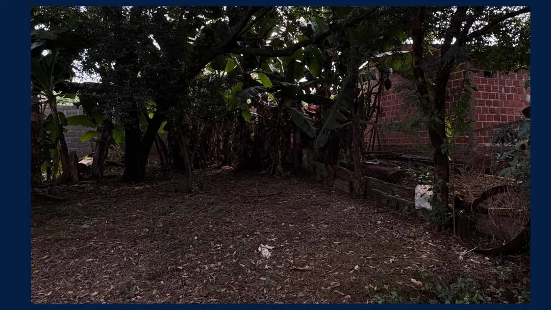 Amplio TERRENO en VENTA
