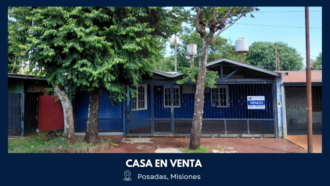 CASA en VENTA sobre Avenida - Posadas