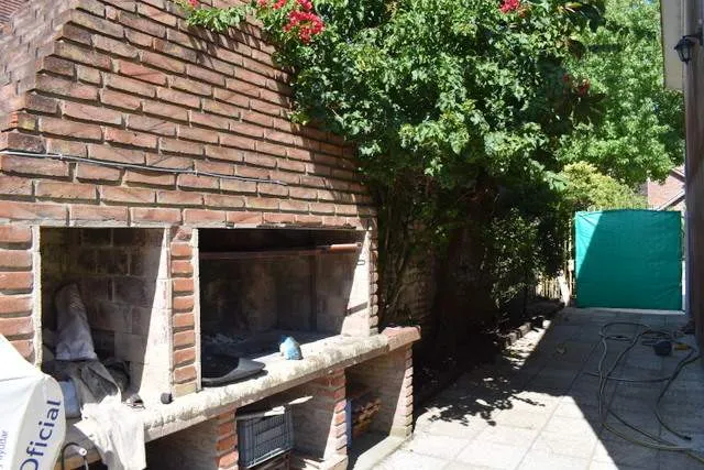 CASA EN EL MONTE