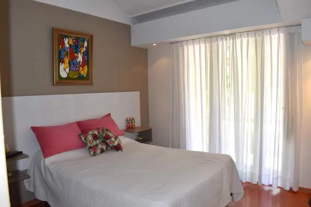 CASA EN EL MONTE