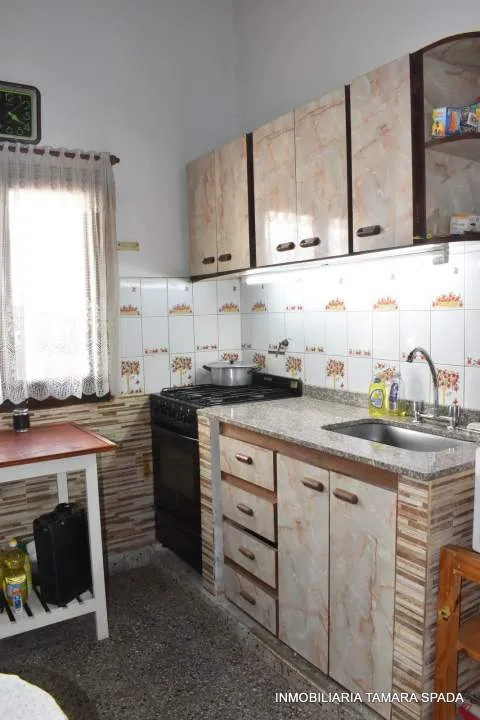 EXCELENTE CASA EN BARRIO PARQUE GOLF