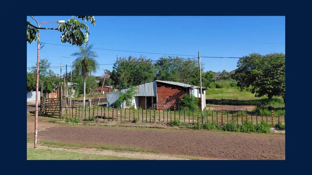 VENTA de 7 LOTES y 1 con DEPOSITO