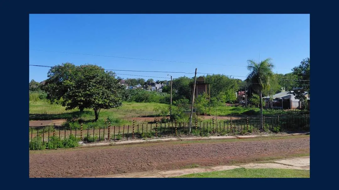VENTA de 7 LOTES y 1 con DEPOSITO