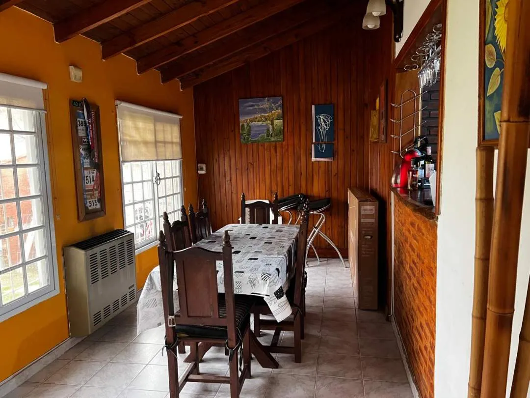 CASA CON EXCELENTES COMODIDADES