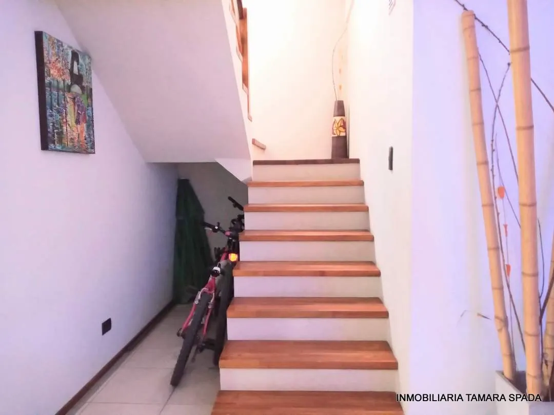 CASA MODERNA DE CATEGORÍA