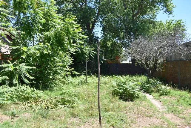 AMPLIA CASA EN ZONA DE RESIDENTES