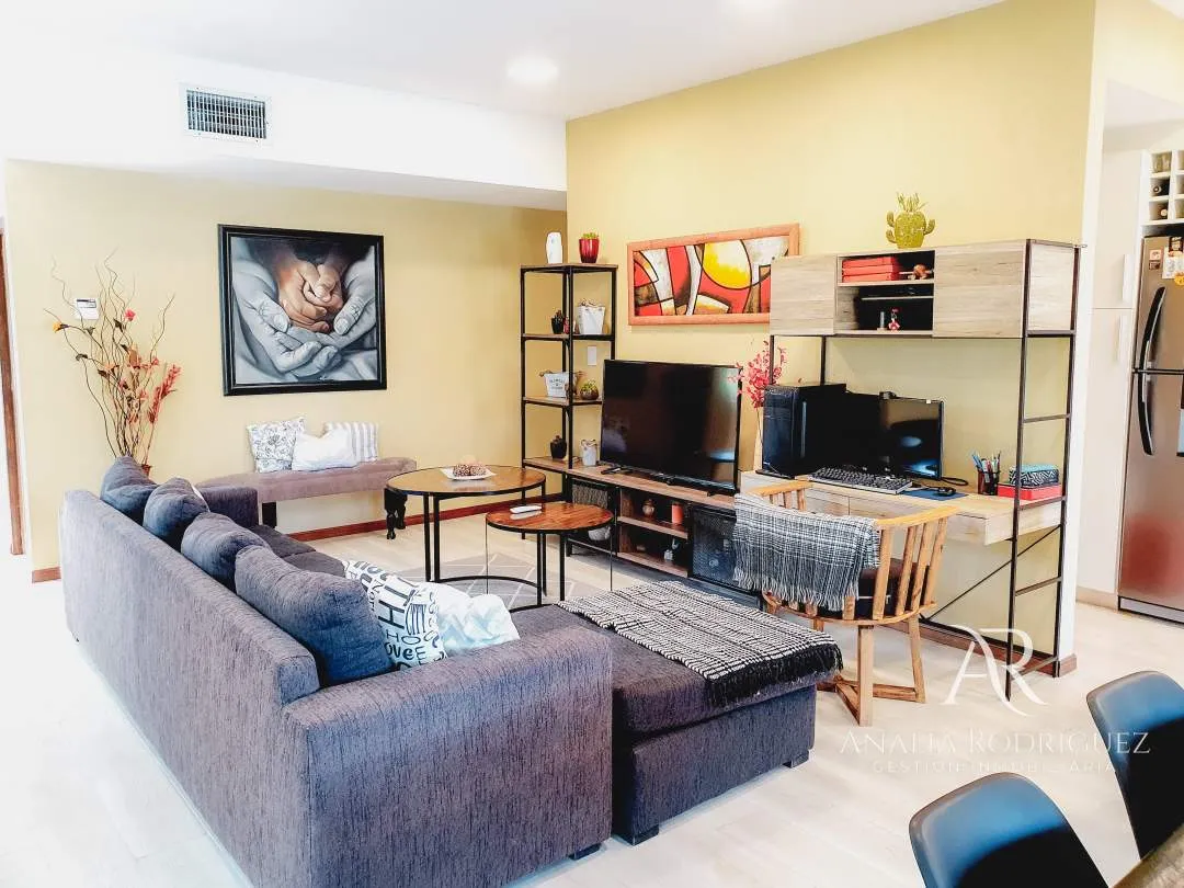 VENTA – CASA 4 AMBIENTES – PILETA Y JARDIN – LOS ARCES – LA CAÑADA DE PILAR