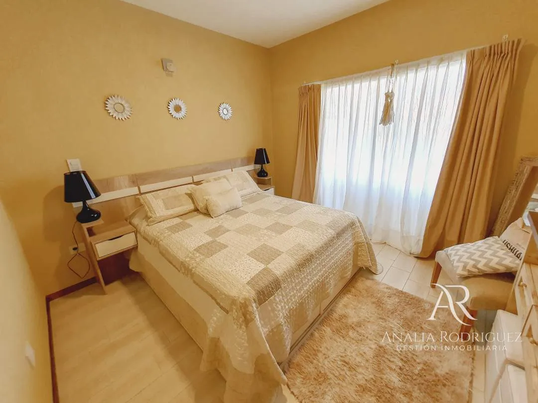 VENTA – CASA 4 AMBIENTES – PILETA Y JARDIN – LOS ARCES – LA CAÑADA DE PILAR