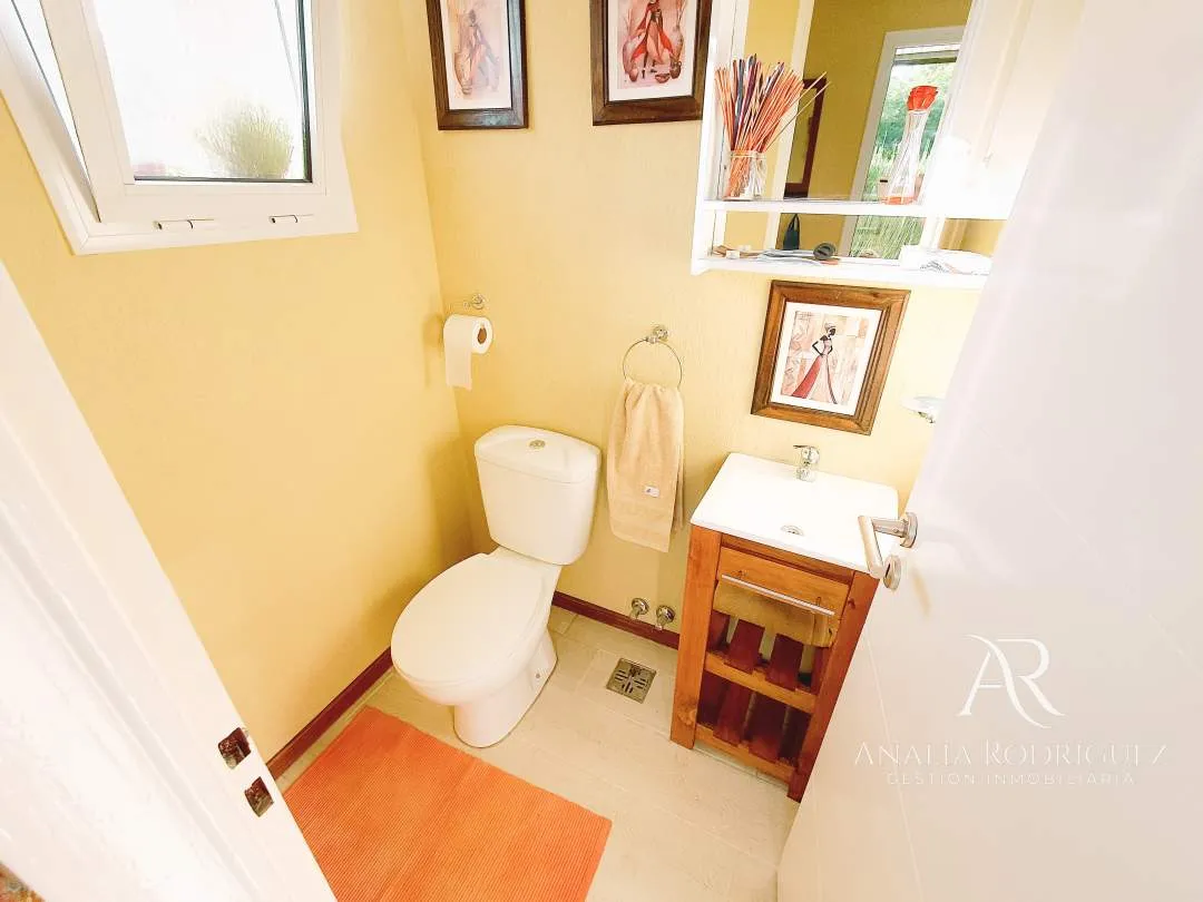 VENTA – CASA 4 AMBIENTES – PILETA Y JARDIN – LOS ARCES – LA CAÑADA DE PILAR