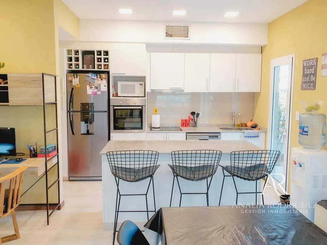 VENTA – CASA 4 AMBIENTES – PILETA Y JARDIN – LOS ARCES – LA CAÑADA DE PILAR
