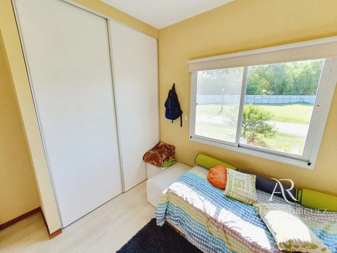 VENTA – CASA 4 AMBIENTES – PILETA Y JARDIN – LOS ARCES – LA CAÑADA DE PILAR