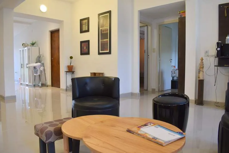 EXCELENTE CASA CON PILETA