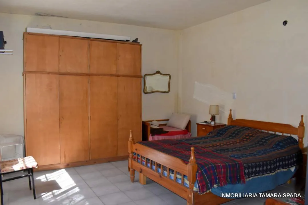 CASA EN SANTA TERESITA SOBRE GRAN LOTE