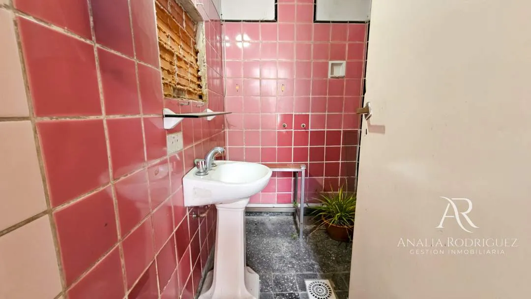 VENTA – DEPARTAMENTO / OFICINA – 6 AMBIENTES CON TERRAZA – BOULOGNE CENTRO