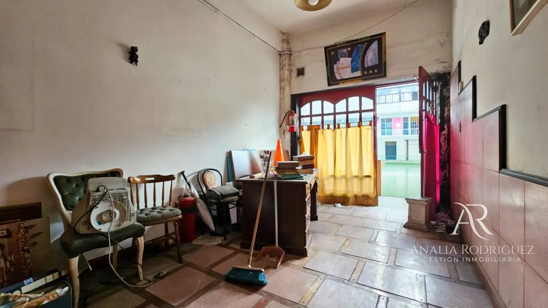 VENTA – DEPARTAMENTO / OFICINA – 6 AMBIENTES CON TERRAZA – BOULOGNE CENTRO