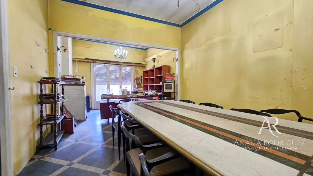 VENTA – DEPARTAMENTO / OFICINA – 6 AMBIENTES CON TERRAZA – BOULOGNE CENTRO
