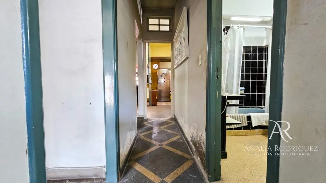 VENTA – DEPARTAMENTO / OFICINA – 6 AMBIENTES CON TERRAZA – BOULOGNE CENTRO