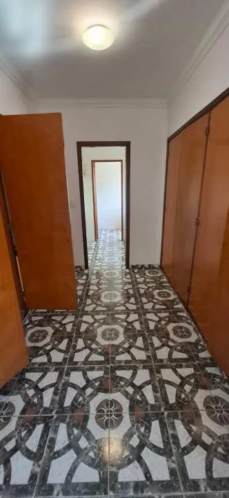 ALQUILER - CASA EN PRIMER PISO AL FRENTE | 2 DORMITORIOS | TERRAZA Y BALCON