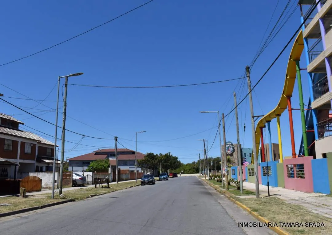 UNIDAD FUNCIONAL A METROS DEL MAR