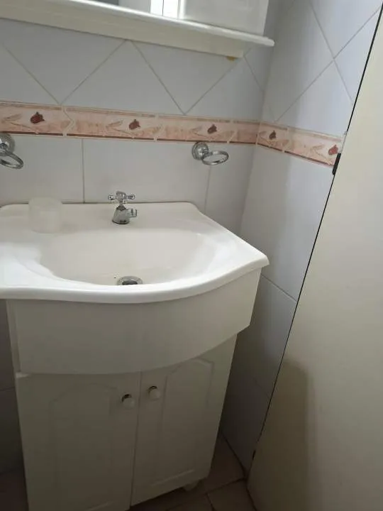 Venta Local  a la calle en Boedo,  Castro 1586 a mts de Av. Garay