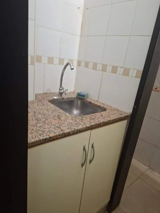 Venta Local  a la calle en Boedo,  Castro 1586 a mts de Av. Garay
