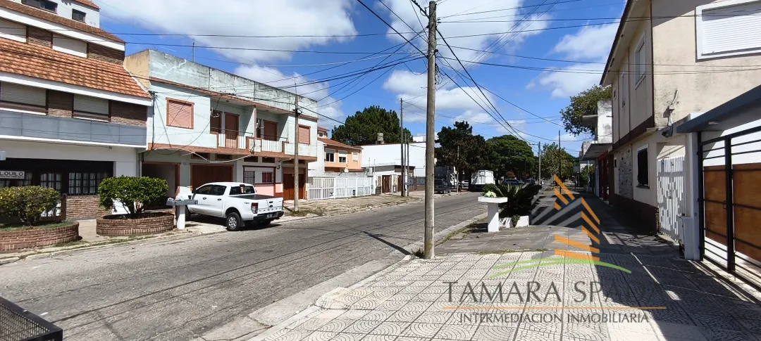 DUPLEX MODERNO Y LUMINOSO