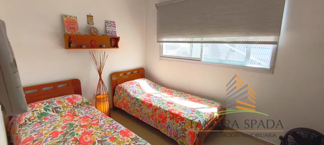 DUPLEX MODERNO Y LUMINOSO