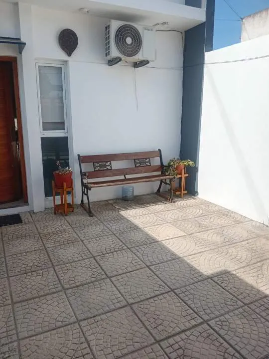 DUPLEX MODERNO Y LUMINOSO