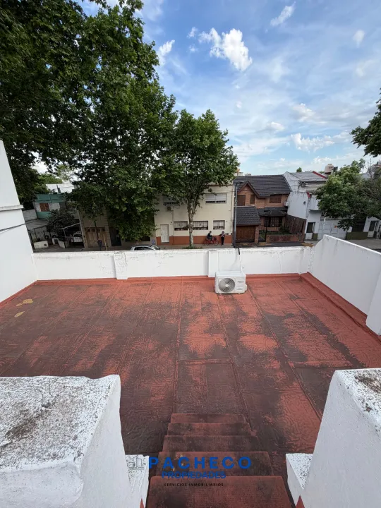 VENTA CASA 5 AMBIENTES EN VILLA DEL PARQUE - IMPERDIBLE