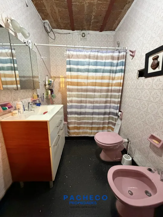 VENTA CASA 5 AMBIENTES EN VILLA DEL PARQUE - IMPERDIBLE
