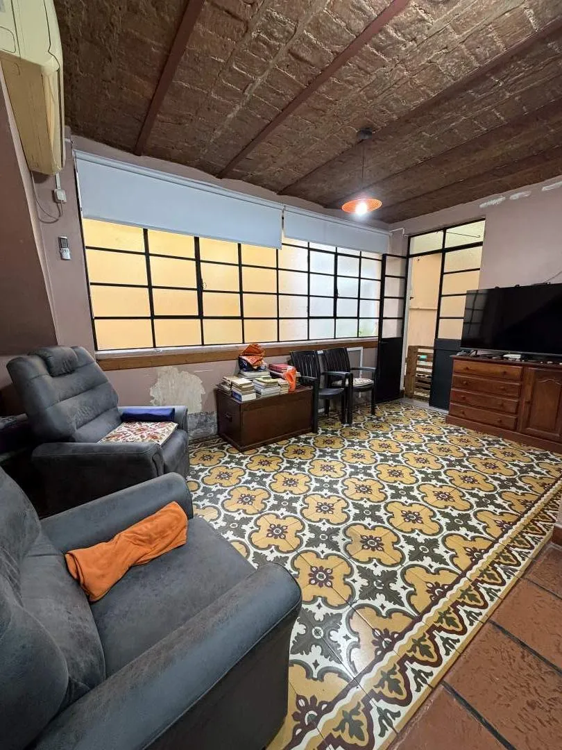 VENTA CASA 5 AMBIENTES EN VILLA DEL PARQUE - IMPERDIBLE