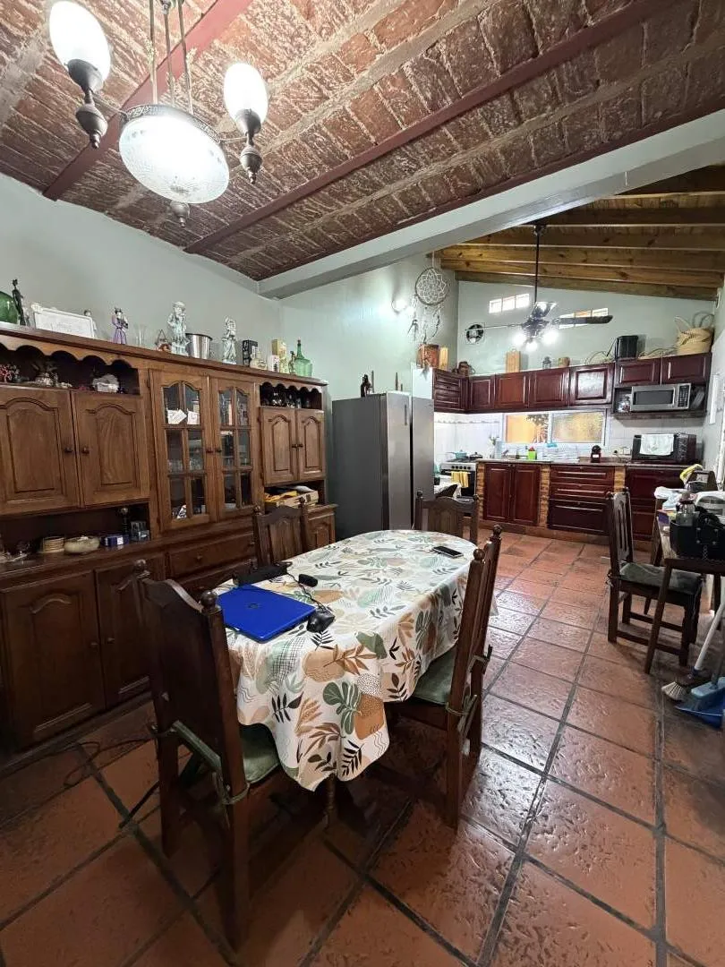 VENTA CASA 5 AMBIENTES EN VILLA DEL PARQUE - IMPERDIBLE