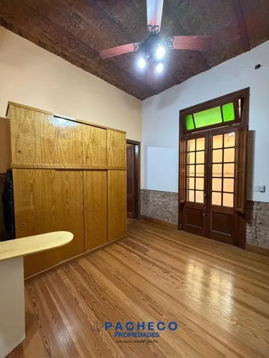 VENTA CASA 5 AMBIENTES EN VILLA DEL PARQUE - IMPERDIBLE