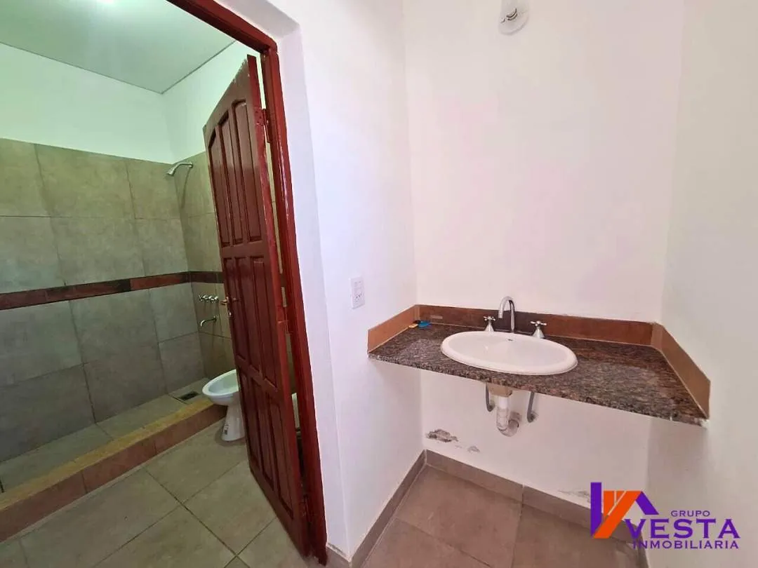 Casa con quincho y piscina- Cerrillos- Los Adobes