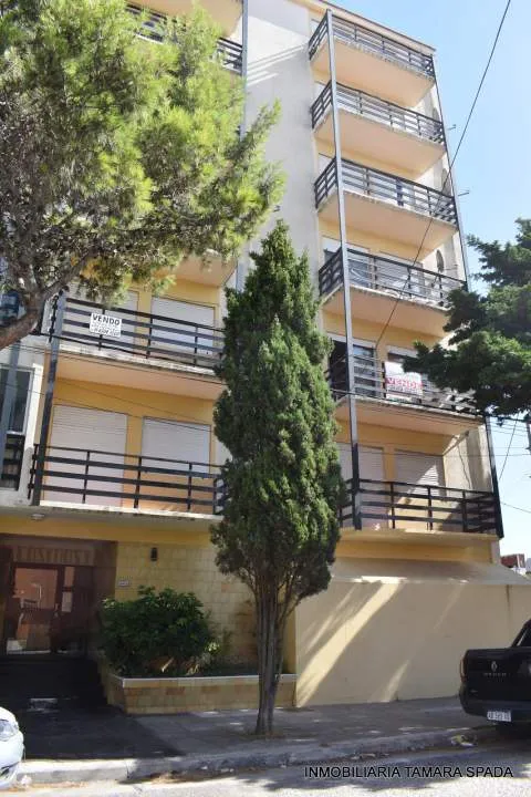 DEPARTAMENTO A 200 METROS DEL MAR