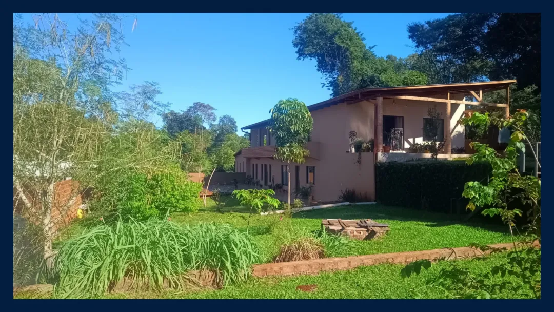CASA 2 Plantas en VENTA (Zona Rio Uruguay - Mnes)
