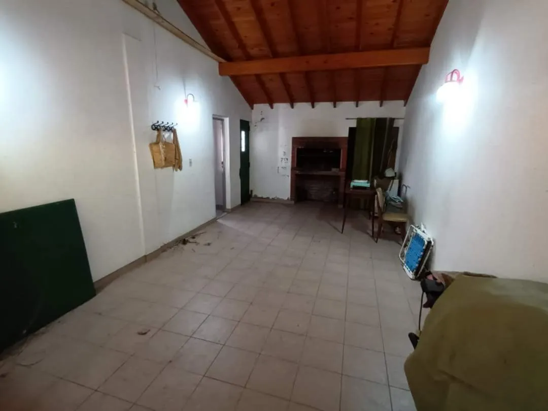 CHALET 3 AMBIENTES EN VENTA ( lote 16x35 )