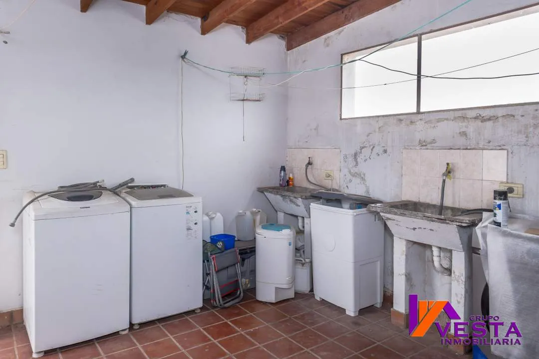AV DEL BICENTENARIO 1800 *DEPARTAMENTO EN VENTA * IDEAL INVERSION *