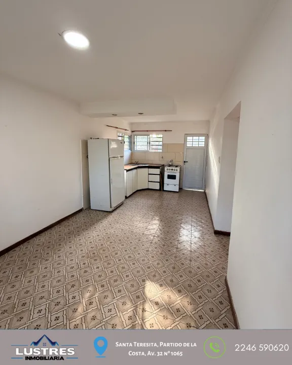 EN VENTA CASA CON AMPLIO TERRENO