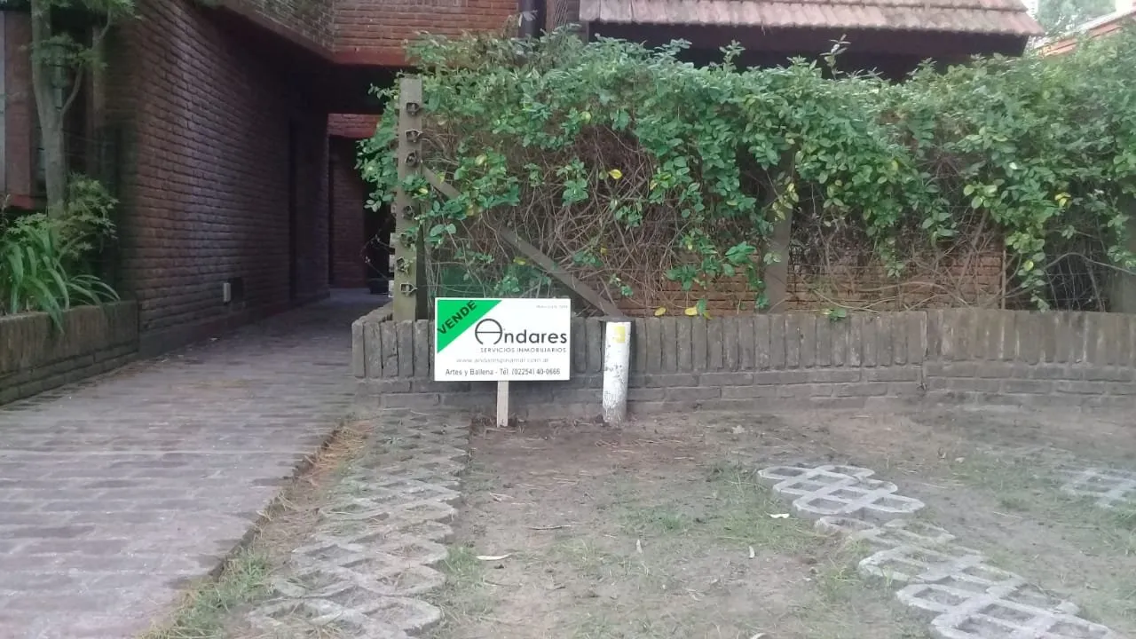 Duplex 3 Ambientes . Con Cochera fija
