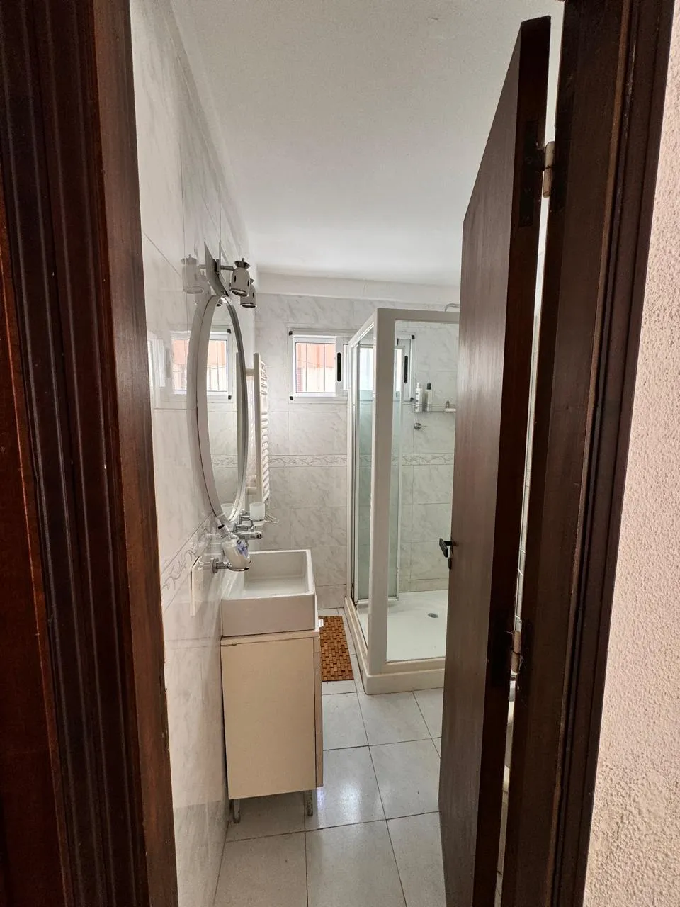 Departamento de 3 ambientes con cochera. zona duplex