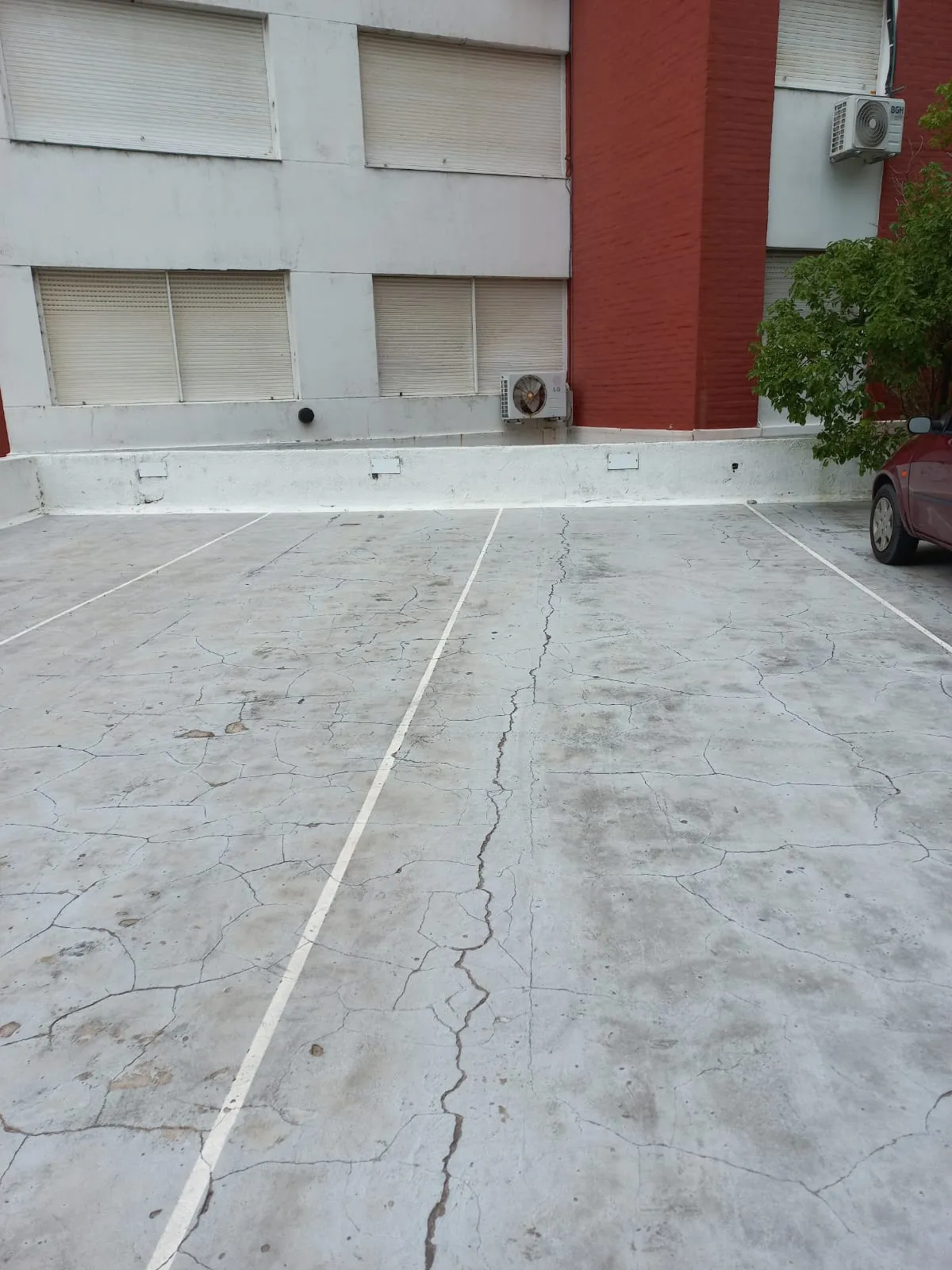 Departamento 2 Amb centro con COCHERA DOBLE , alquiler y venta